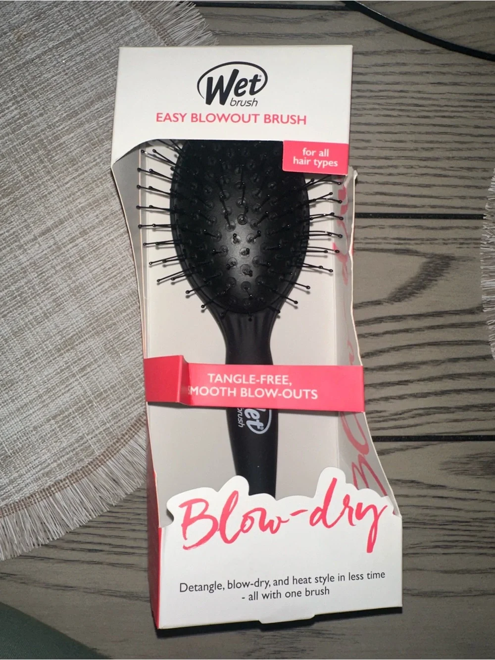 WetBrush Easy Blowout Brush - Black
